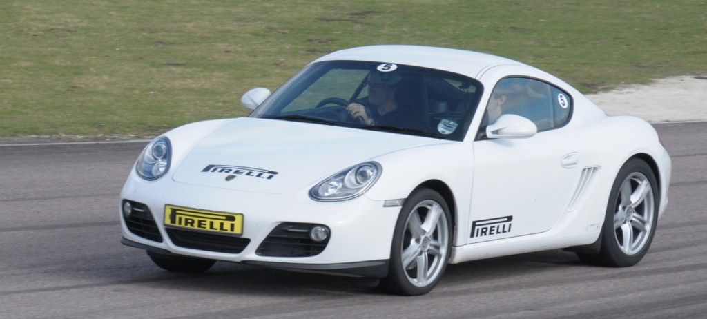 Cayman in Thruxton 2012